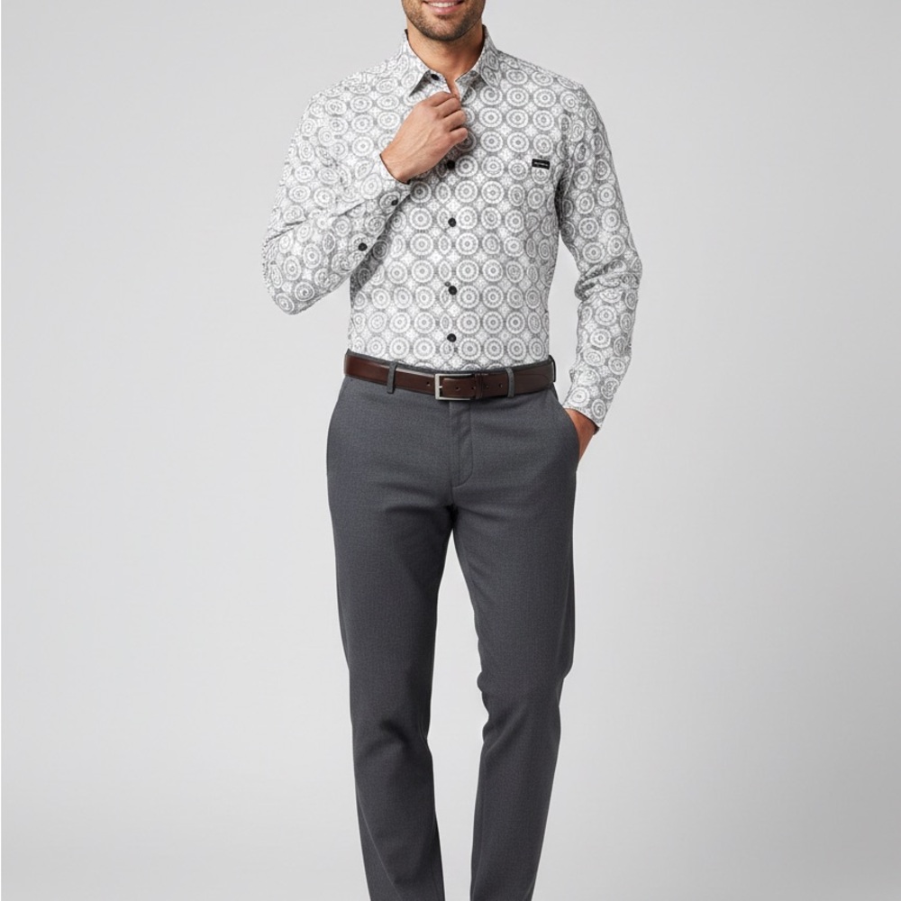 Volcom Slim Fit Shirt - Black & White Circle Print - Size M